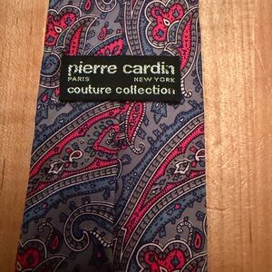 Pierre Cardin Paisley Tie - Gray and Pink